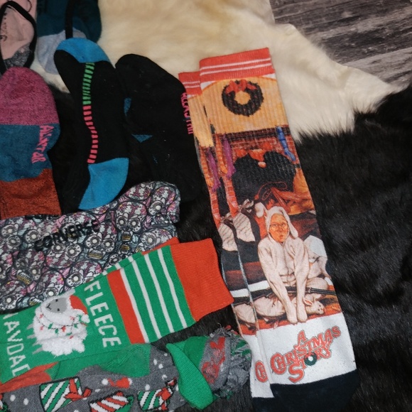 Muk Luk 11 pairs crew / thigh Christmas sock lot - Picture 6 of 6